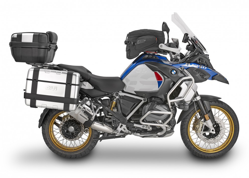 2022 BMW R1250 GS - Loaded with GIVI ACCESSORIES [WALKAROUND] 